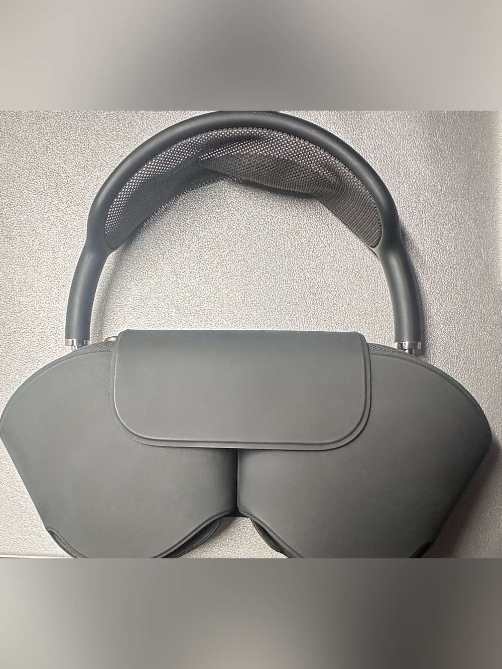 Apple AirPods Max (1st Generation)